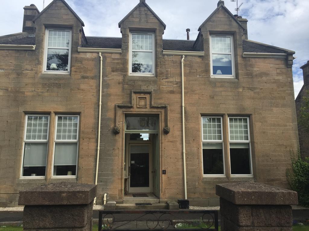 Grangeburn House Hotel เกรนจ์เมาท์ ภายนอก รูปภาพ